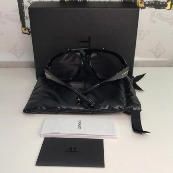 NEW Tom Ford Linden FT1094/S Sunglasses – Shiny Black / Pink – Full Packaging - Picture 12 of 12